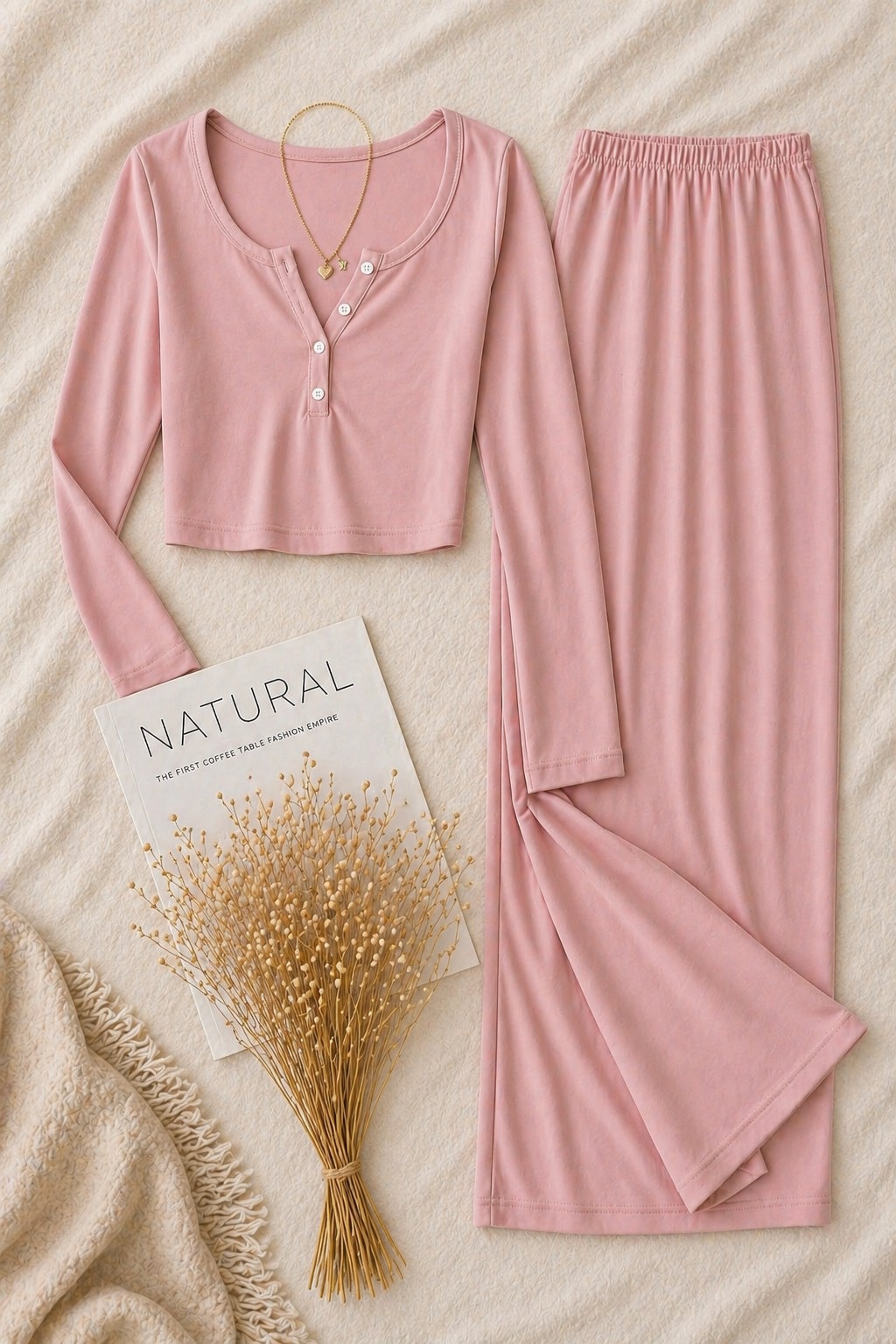 Pyjama doux et élégant – Top Henley & Pantalon