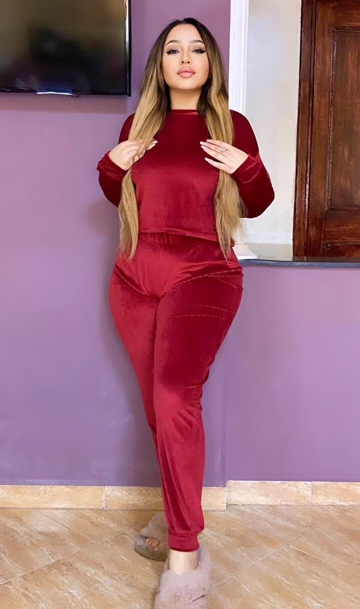 Ensemble-pyjama-Femme-hiver-Rouge-mannequin